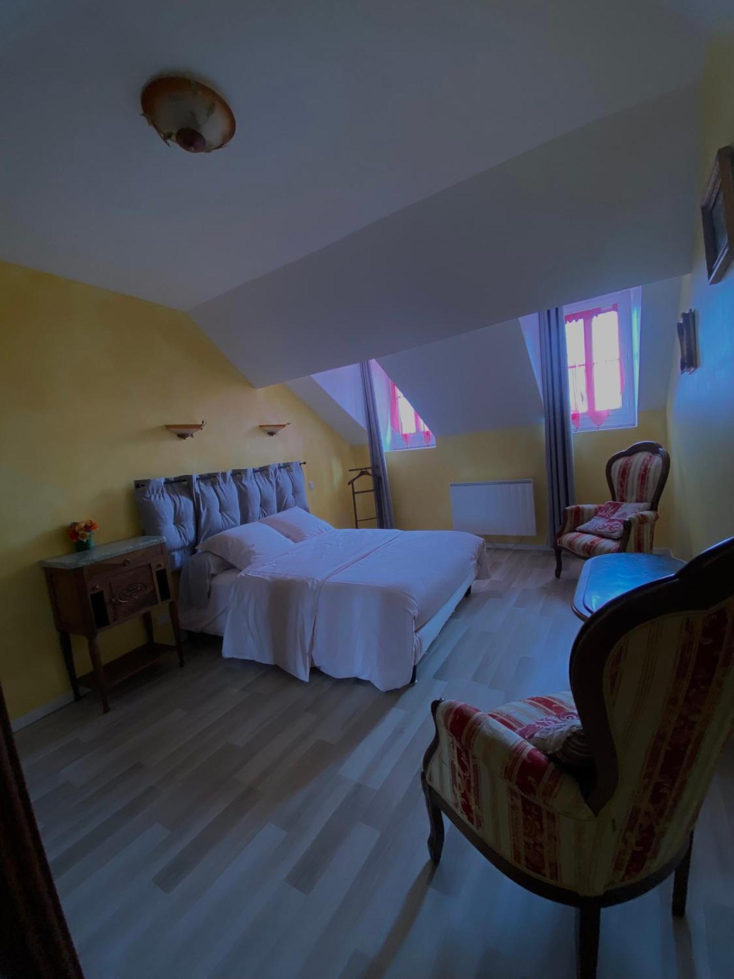 Bed & Breakfast Au Pied Du Chateau 2*